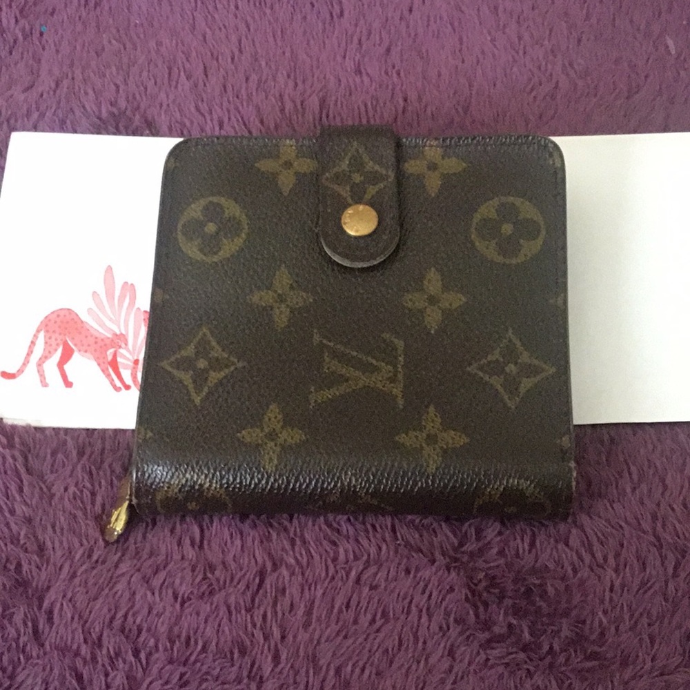 Authentic Vintage Louis Vuitton Monogram Compact Zipper Bifold Wallet